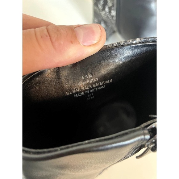 Nine West Boots Snake Print size 8.5 Shoes women - Picture 5 of 7